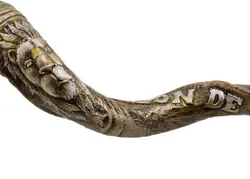 Engraved Yemenite Kudu Shofar - "Le Lion de Judah"