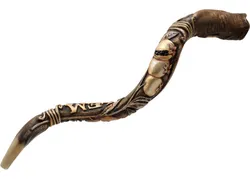 Engraved Yemenite Kudu Shofar – Pomegranates