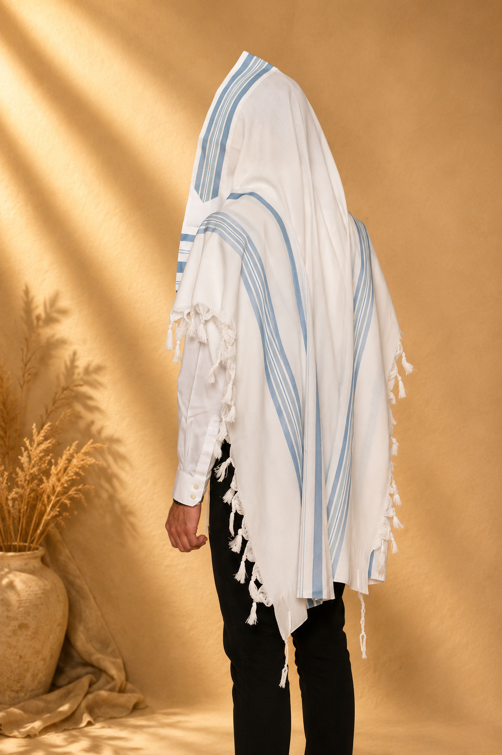 LAMENAZACH-Non-slip pure wool tallit-Light blue stripes